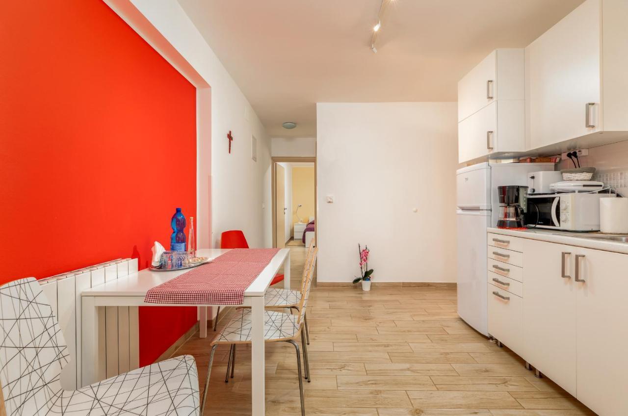 Apartments Hortensia Пула Екстер'єр фото